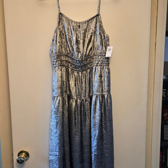 Old Navy Long Silver Dress size M - NWT - Picture 1 of 5